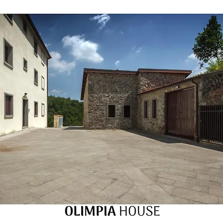 Il Borgo Di *