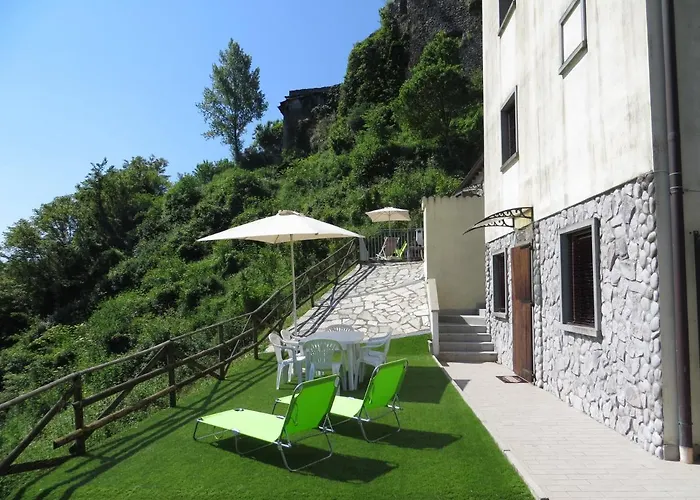 Il Borgo Di Διαμέρισμα *